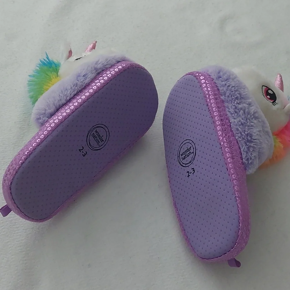 WONDER NATION Plush Unicorn Slippers NWOT
